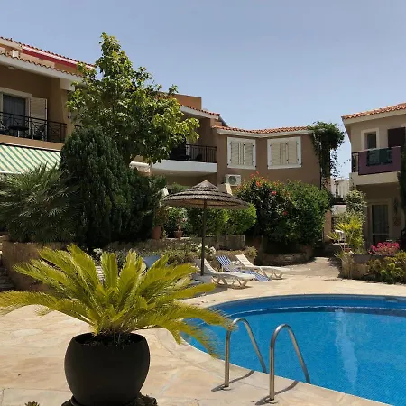 Eden Gardens Maisonette *